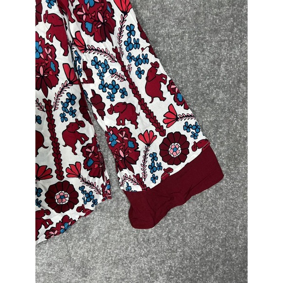 Crown & Ivy Elephant Floral Bell Split Sleeve Tunic Top Size Small V-Neck Rayon - Picture 6 of 10